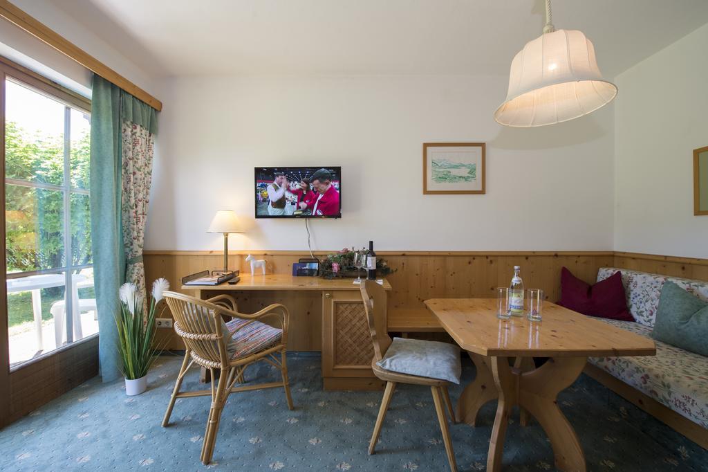 Gutshof Wolfgangsee Resort & Event Hotel Щробл Екстериор снимка